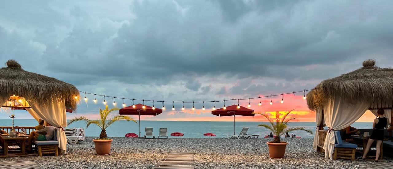 Kvariati Palma Hotel Екстер'єр фото