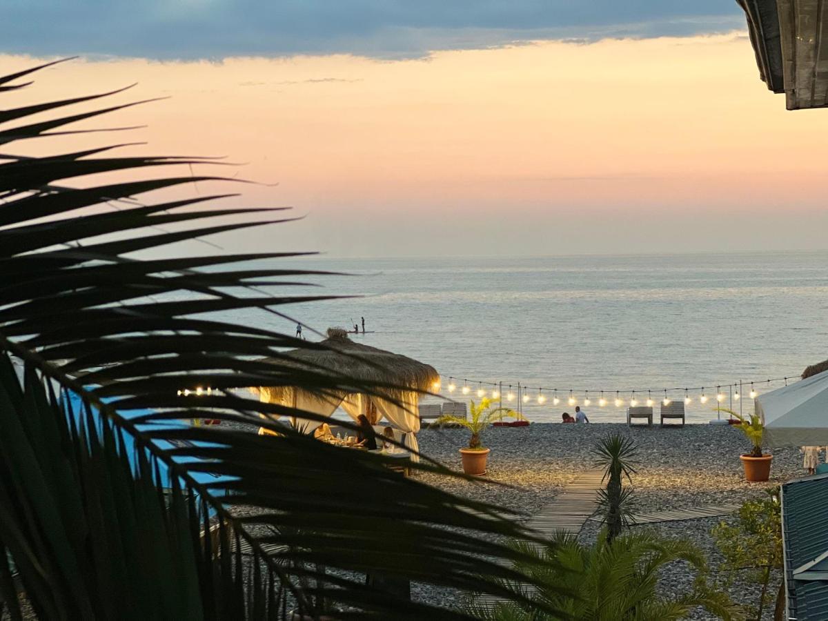 Kvariati Palma Hotel Екстер'єр фото